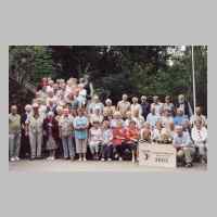 080-2347 18. Treffen vom 5.-7. September 2003 in Loehne - Gruppenfoto zum Abschluss des Ortstreffens.JPG
